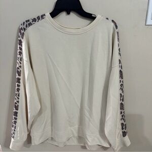 Umgee Cream Sweatshirt with Leopard Print Sleeves